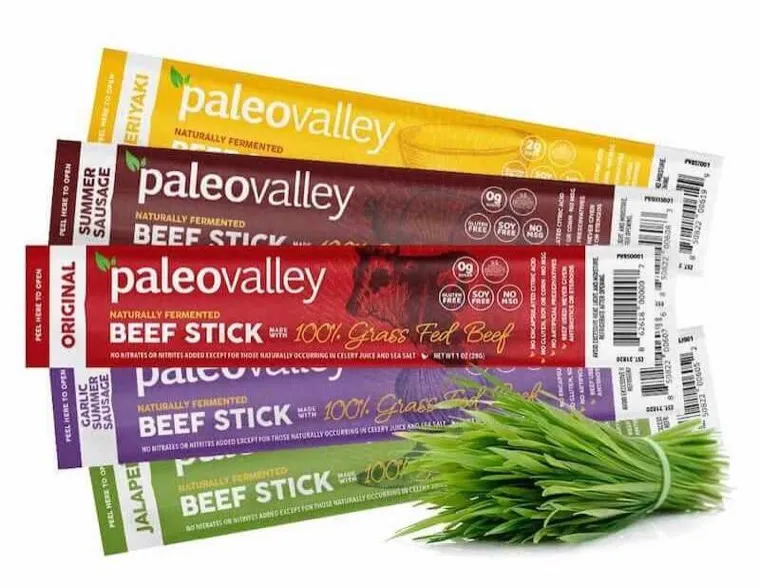 Paleovalley beef sticks with fresh grass