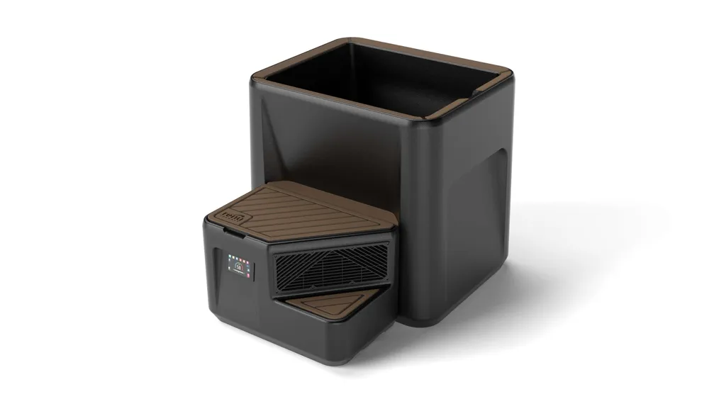 Renu Therapy Vero cold plunge in Meterous Black with a Mocha step, shown as a product render